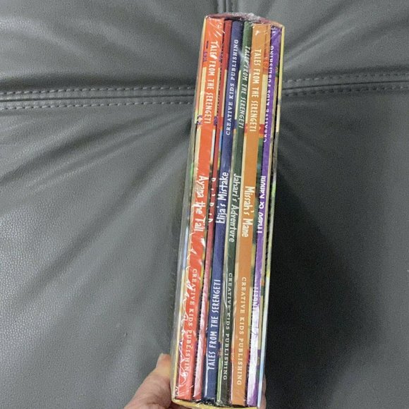 NEW CREATIVE KIDS - TALES FROM THE SERENGETI 6 STORY BOOKS + READ ALONG DVD & CD - Picture 5 of 5